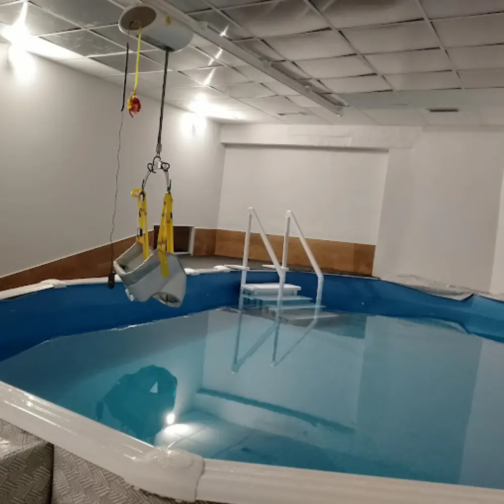 piscina-con-grua